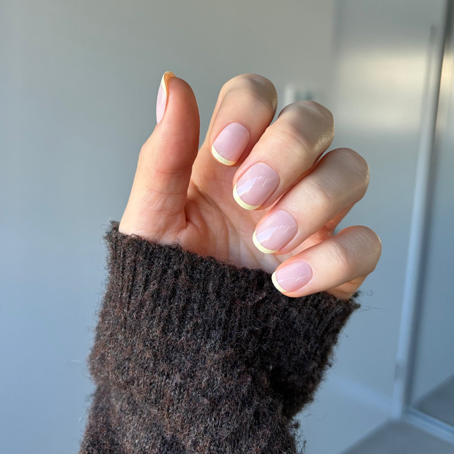 Candy Claws bon bon (extra-short) reusable fake false nails. Modern French manicure style. Salon quality. Easy to apply & remove. Non-damaging.