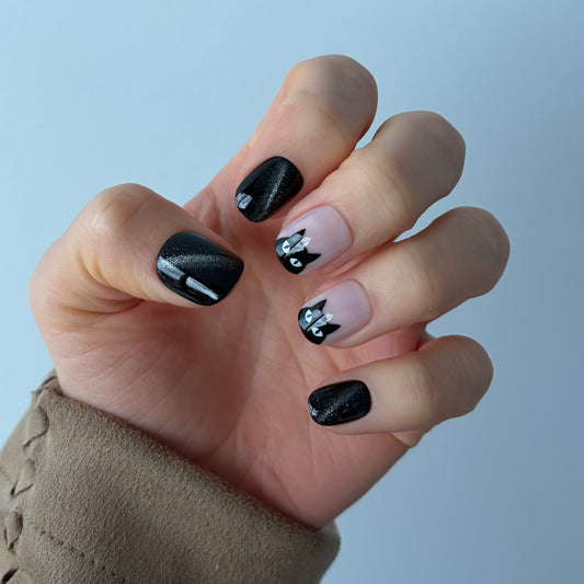 Candy Claws black cat french tip extra-short nails with black cat eye, and cats for Halloween. Salon quality and reusable